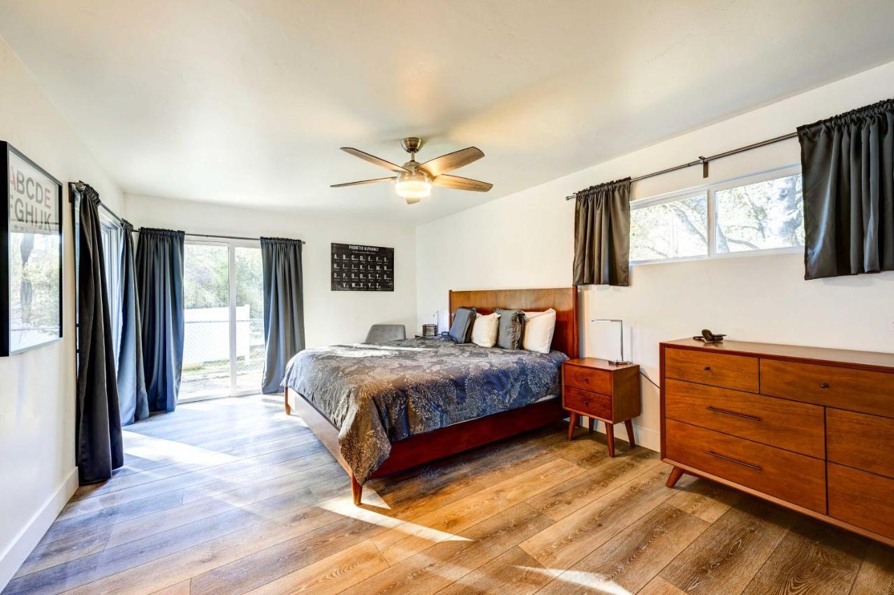 Holiday home Dog-friendly Walk To Downtown! *