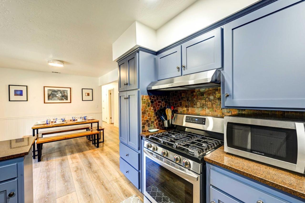 Dog-friendly Walk To Downtown! Holiday home Oakhurst