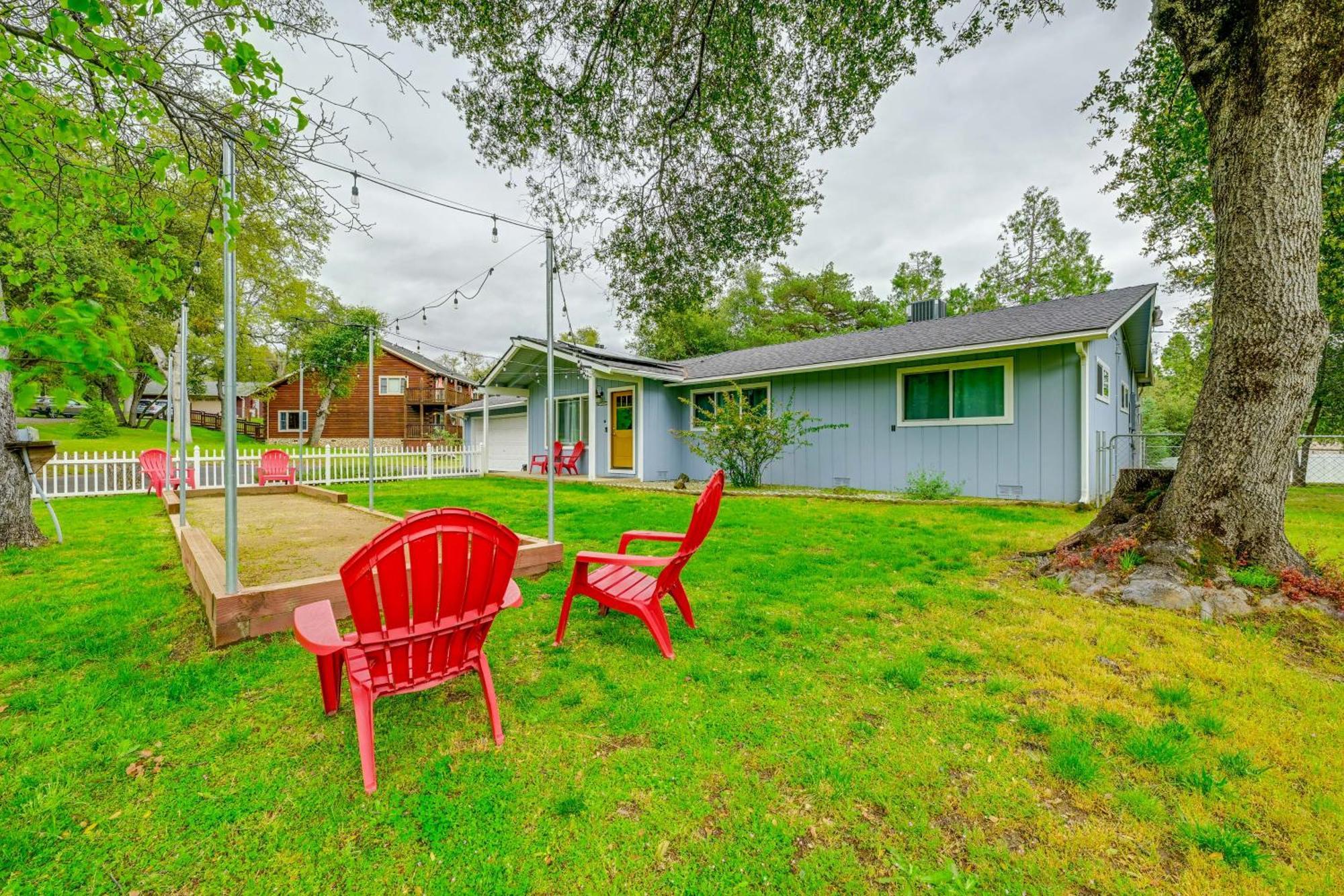Dog-friendly Walk To Downtown! Holiday home Oakhurst